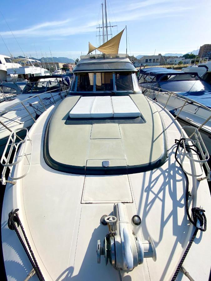 Panaby Houseboat Palermo