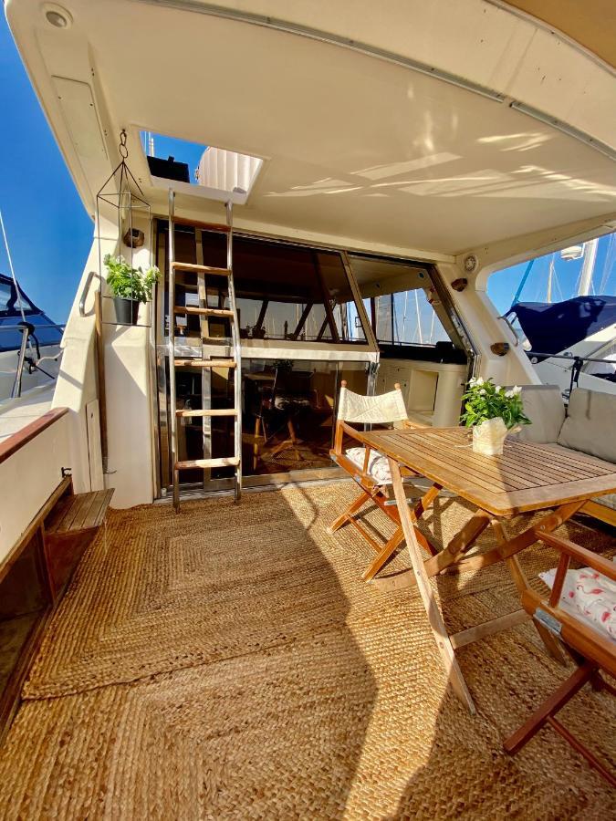 Hotel en barco Panaby Houseboat Palermo